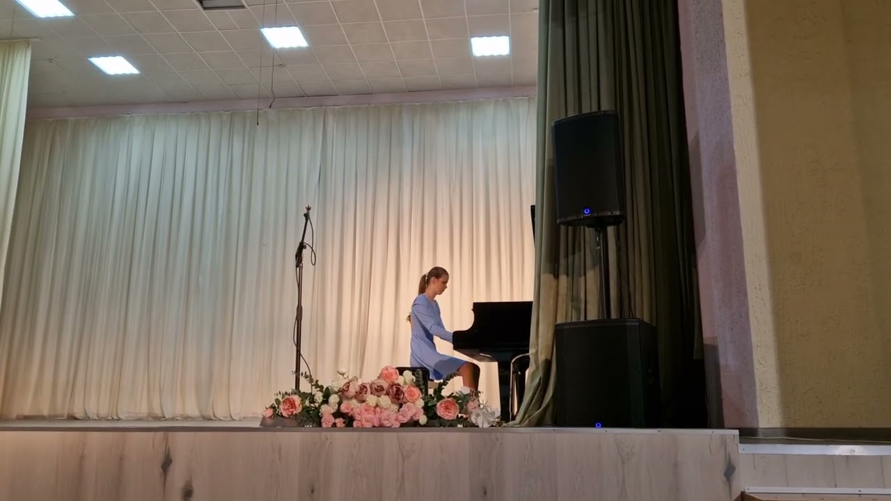 Е.Дога Сонет, исполняет Мария Лохач, класс учителя Дмитрук Н.В