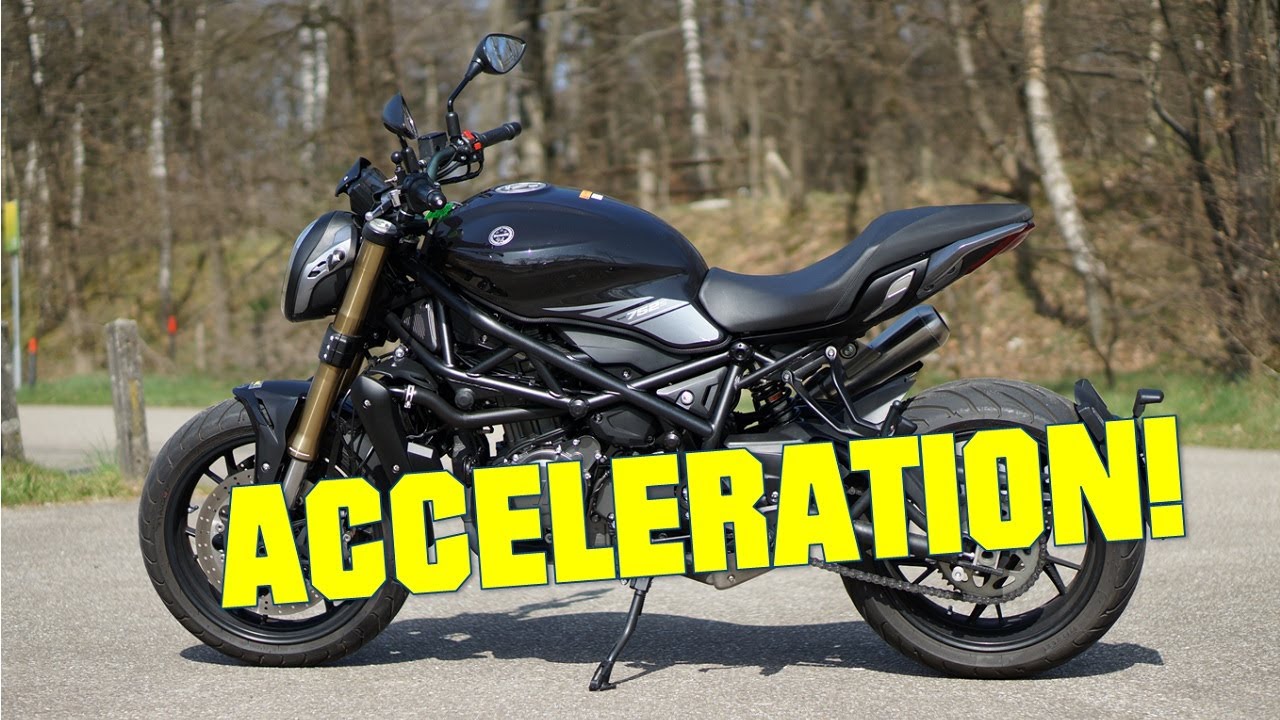 Benelli 752S ACCELERATION ENTERING HIGHWAY