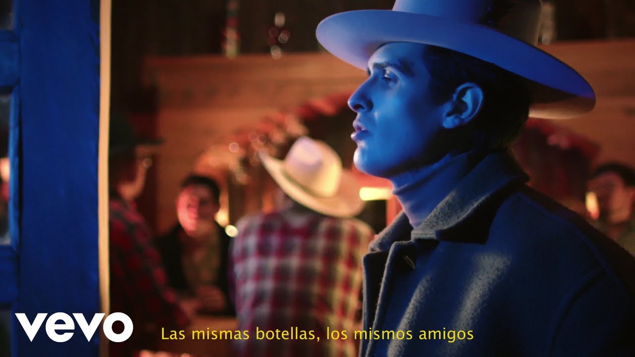 Adriel Favela - Buscando El Olvido (Video Oficial)