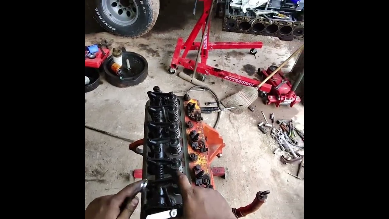 Assembling a CASE G188D ENGINE.