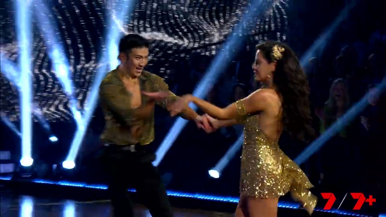 Emily Weir’s smoking hot Samba