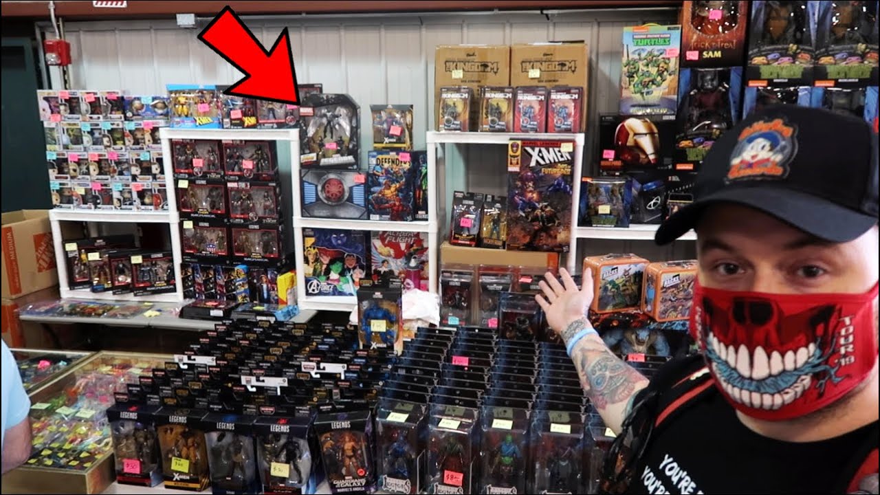 TOY HUNTING AT THE GREAT OHIO TOY SHOW! HOT TOY HAUL! LOOKING AT MARVEL LEGENDS, MEZCO AND STAR WARS