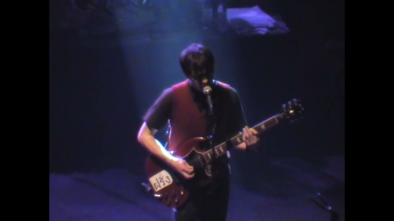 Weezer - Live at Brixton Academy, London (June 14, 2005) [50fps]