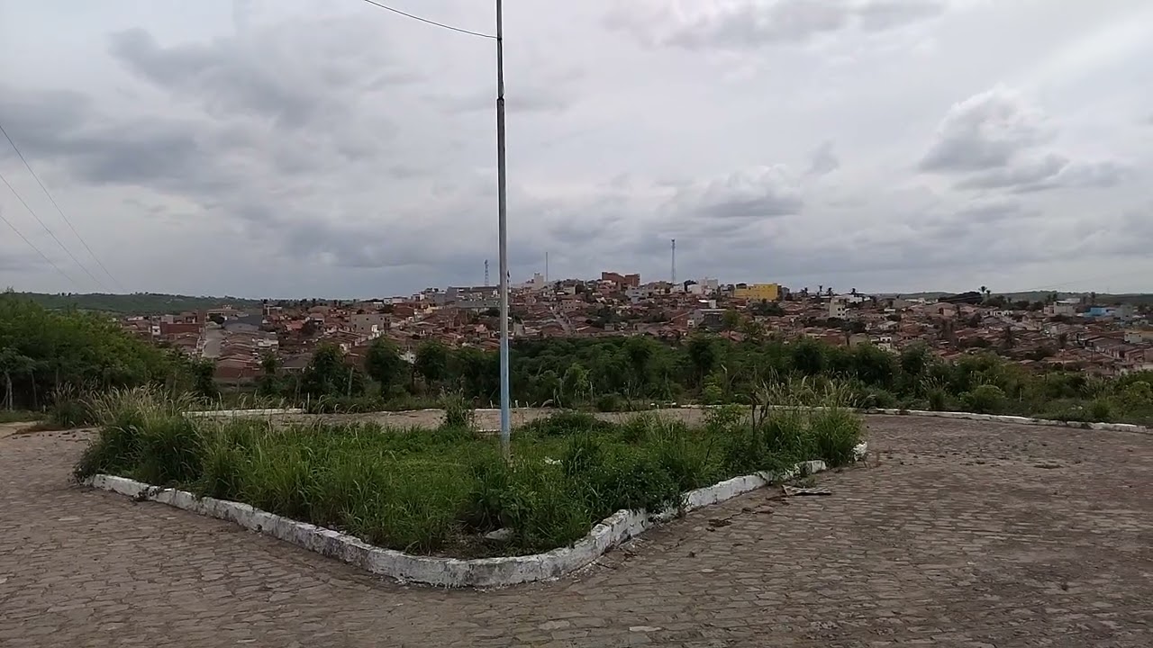 OLHA O  TEMPO NUBLADO  VEM CHUVA ☔️ AI