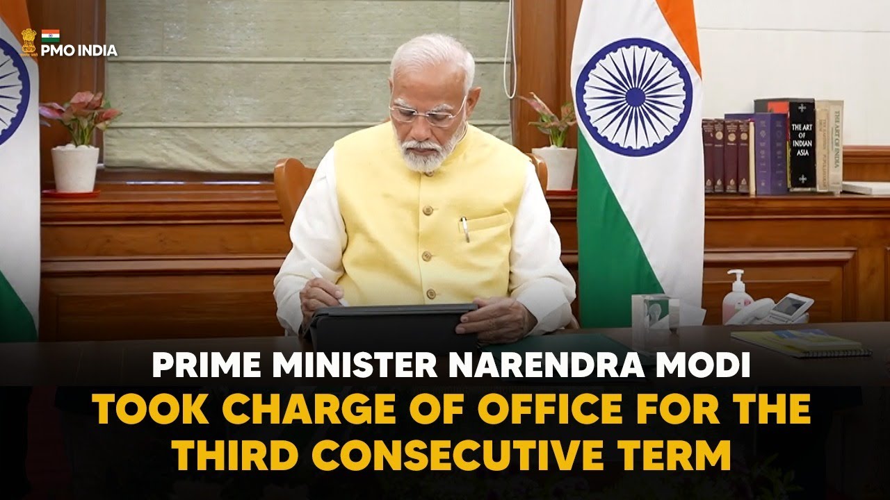Prime Minister Narendra Modi takes charge l South Block l PMO