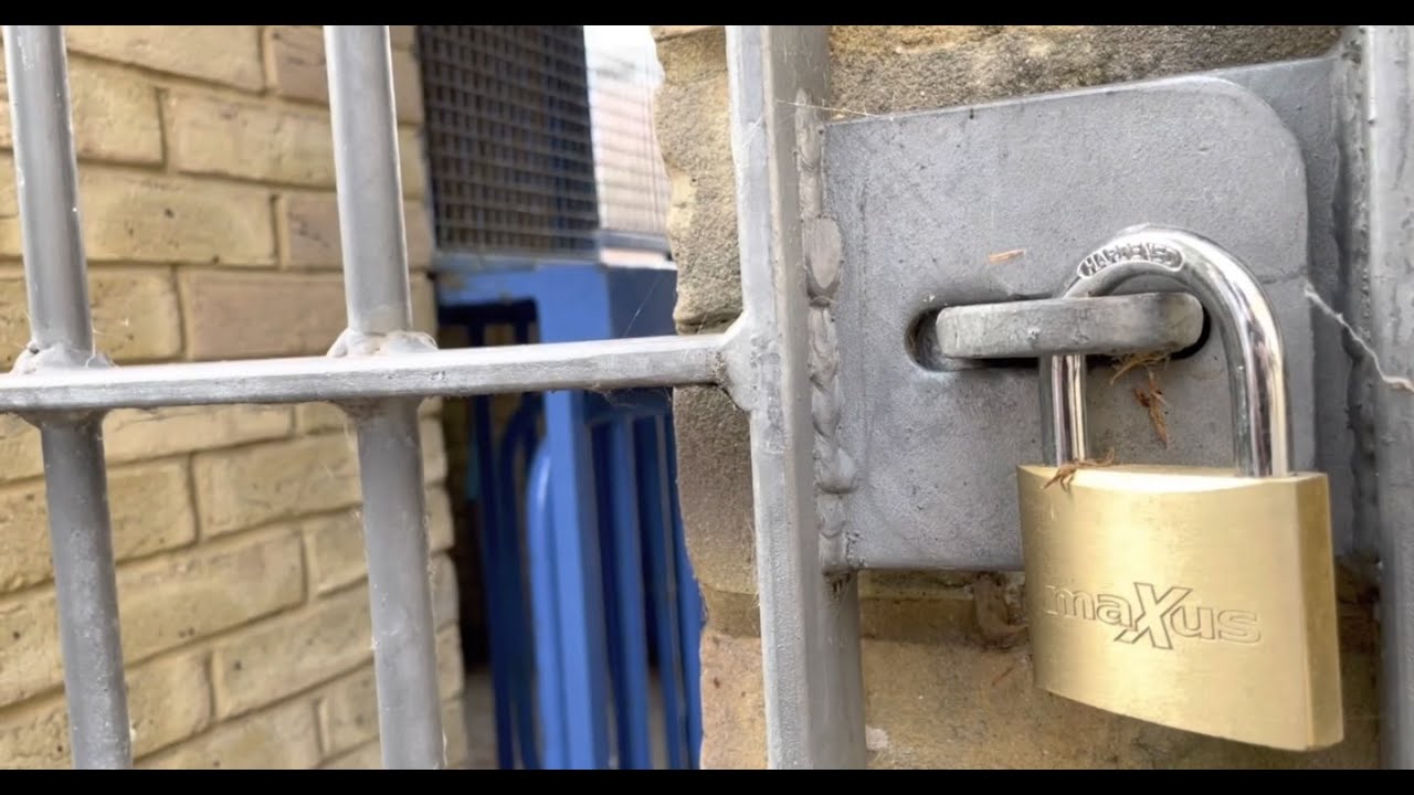 Murder, Slavery, Non League | The Insane Story of Staines Town FC