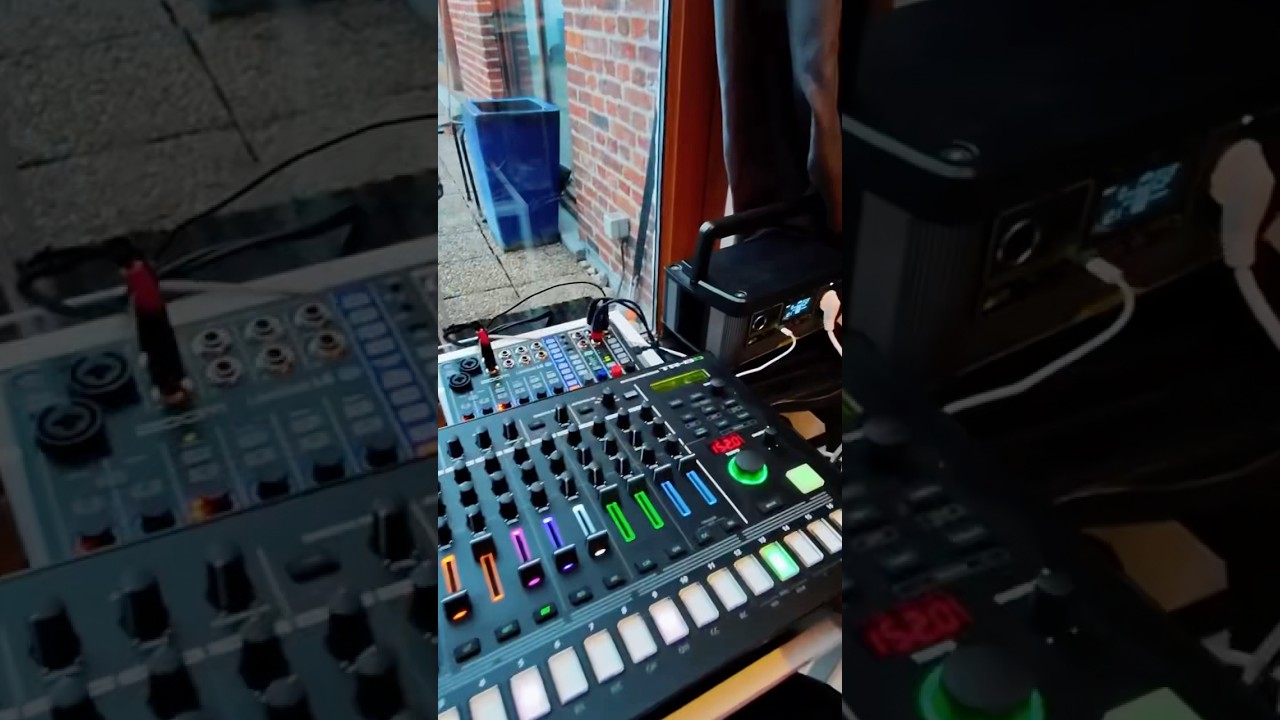 [TR-8s POV] Creating Techno Beats Live | #TR8s #TechnoTips #POV #MusicProduction #RayBan #Meta #rave