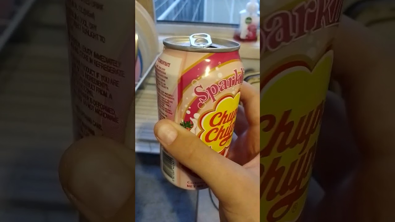 taste testing the (new?) chupa chups strawberry and cream soda