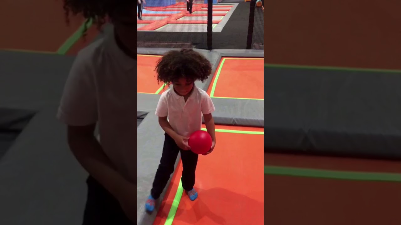 Kids Indoor Playground Soft Play Centre | Trampoline park Fun for Kids | Crazy Golf & More