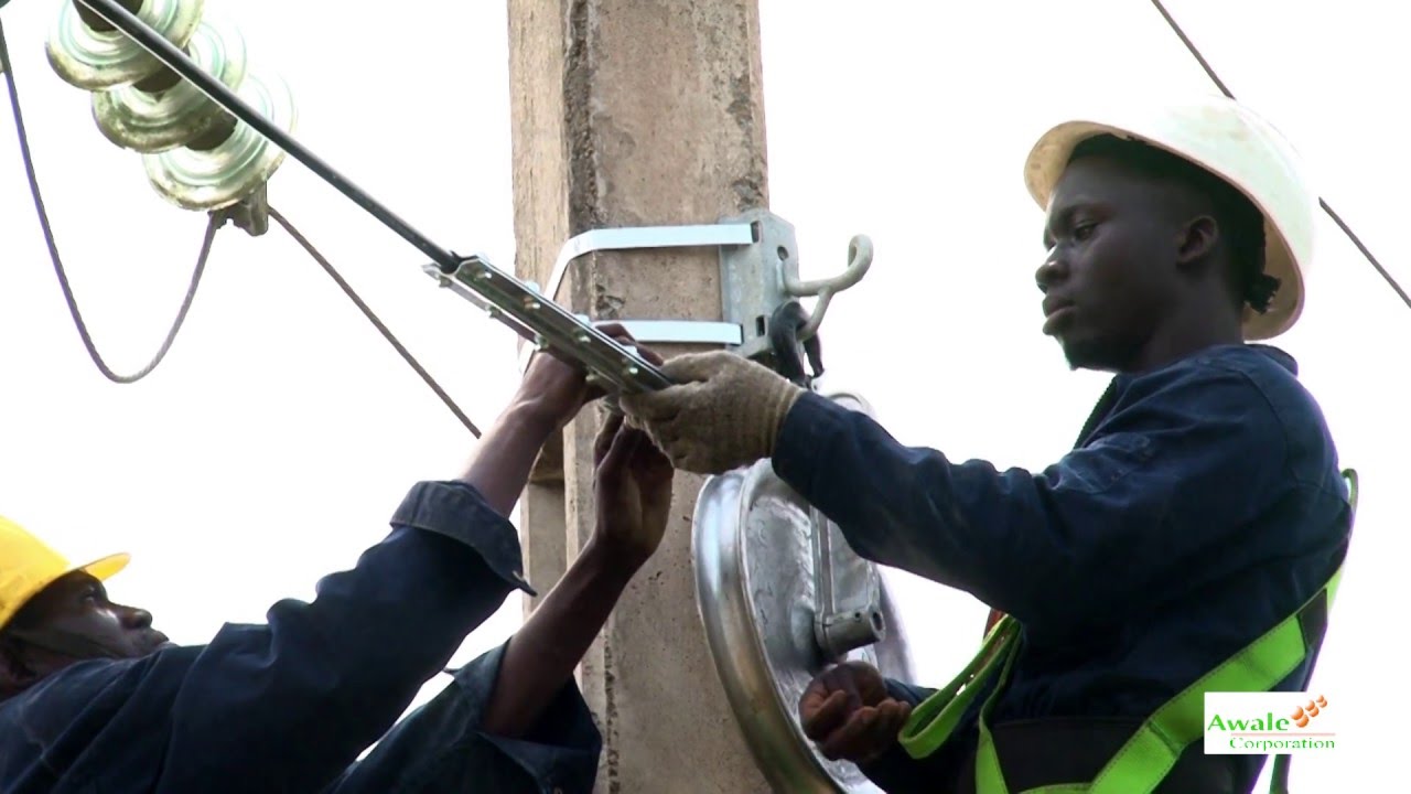 La fibre optique en aérien par AWALE Corporation
