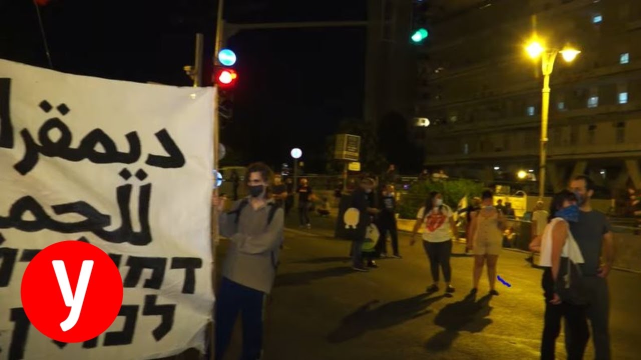 הפנים שמאחורי ארגון "לה פמיליה"