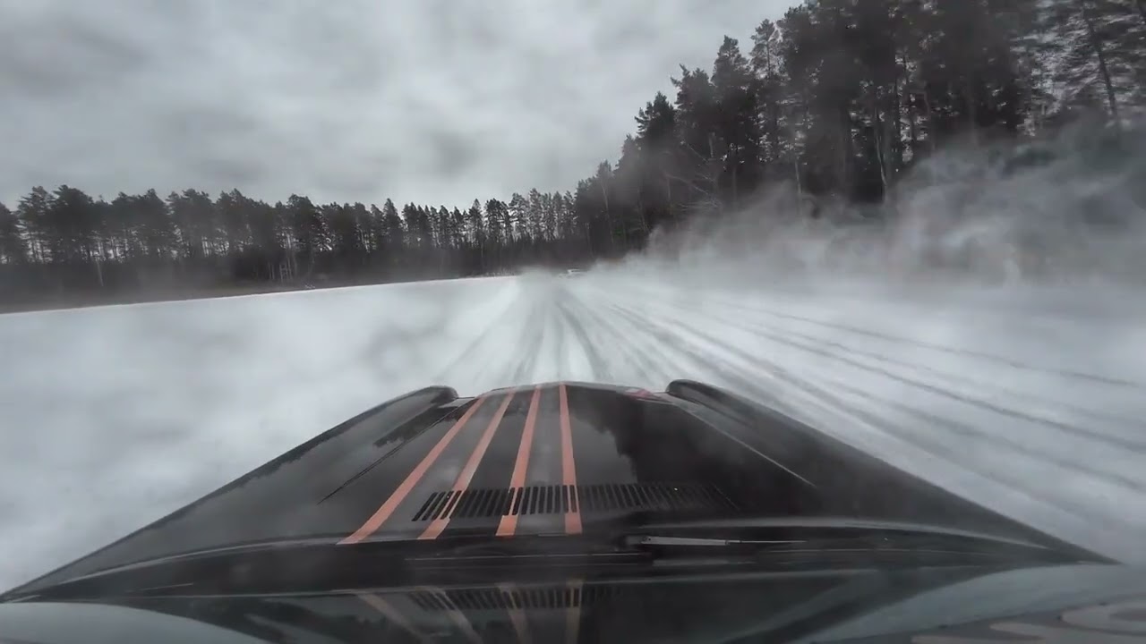 Camaro hunting firebird on Hyn