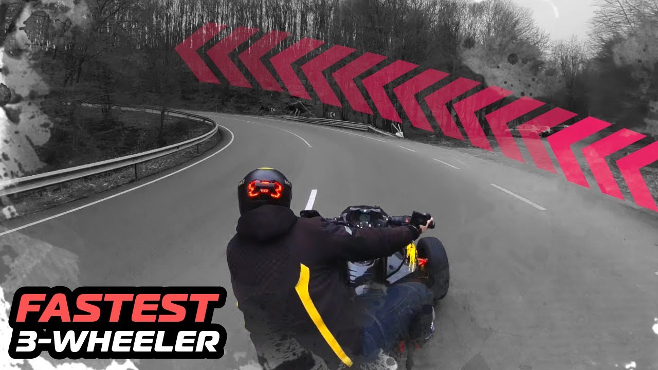 Can Am fast motorcycle riding