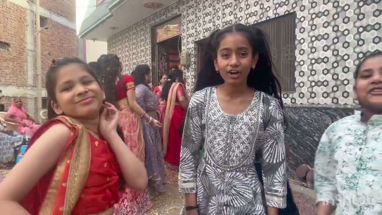 Phoolon ki Holi