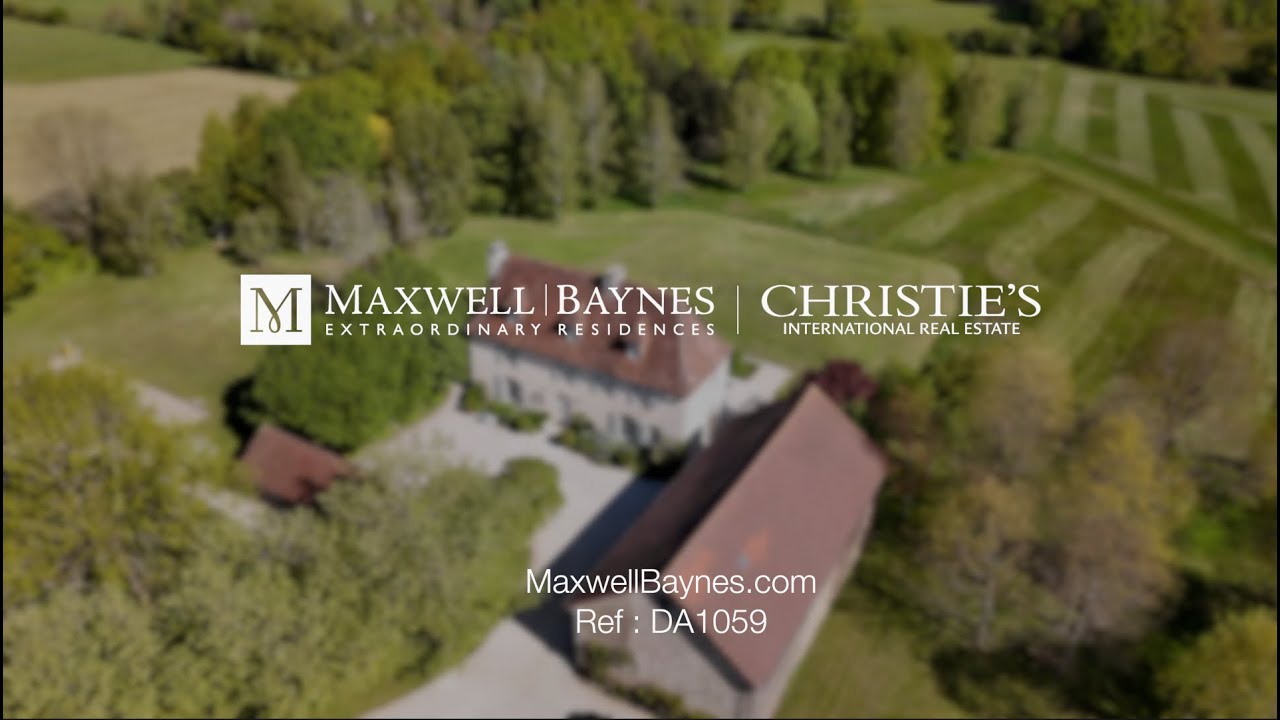 Superb C19th property for sale with pool, lake & barn near Thiviers, Dordogne. Maxwell-Baynes DA1059