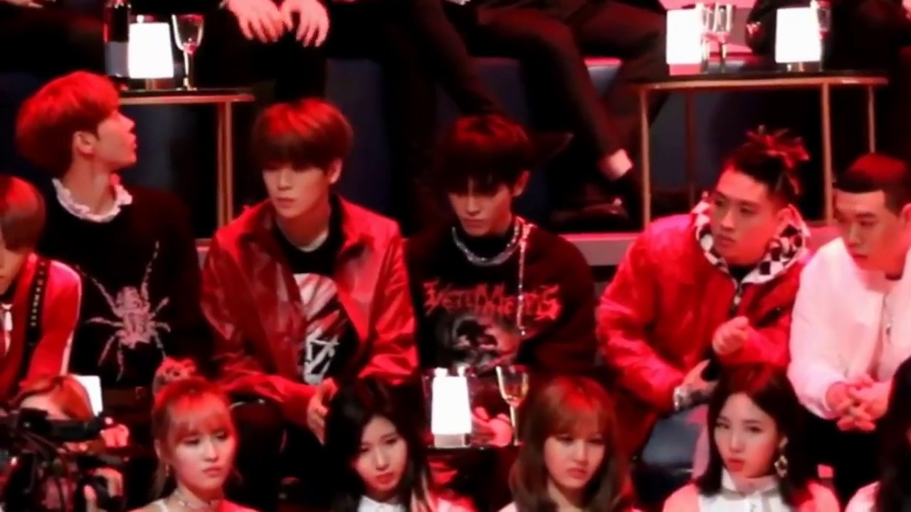 [NCTWICE] Nayeon (Twice) & Taeyong (NCT) - MAMA 2016 Moments