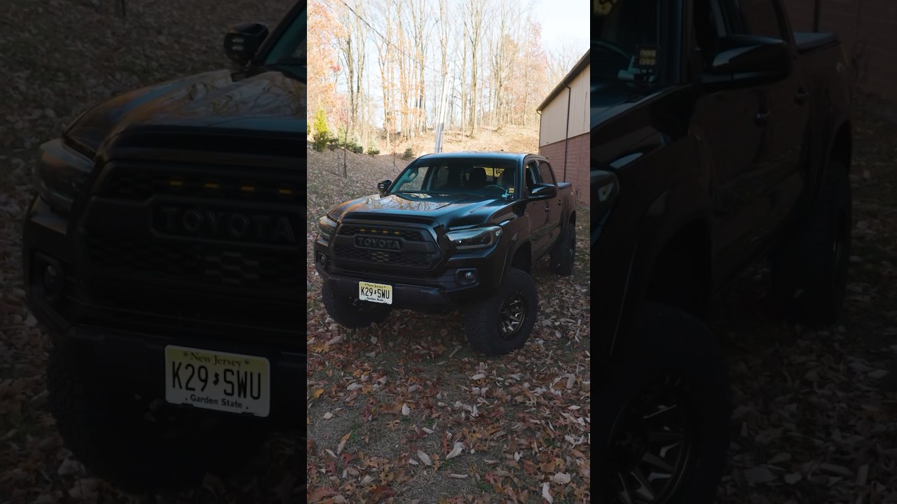 ブラック タコマ、3.5 インチ @RoughCountryTV リフト、ブロンズ @FuelOffroad ホイール付き #fueloffroad