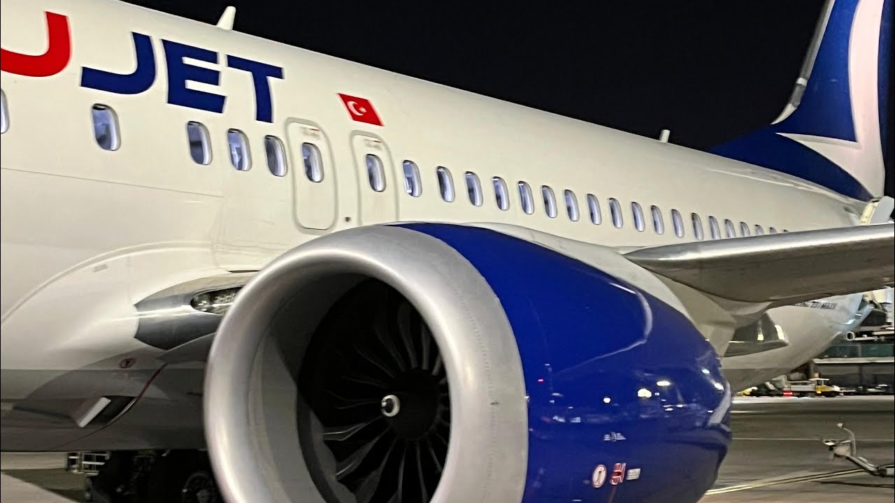 AJET Boeing 737-800 Landing in LTAC