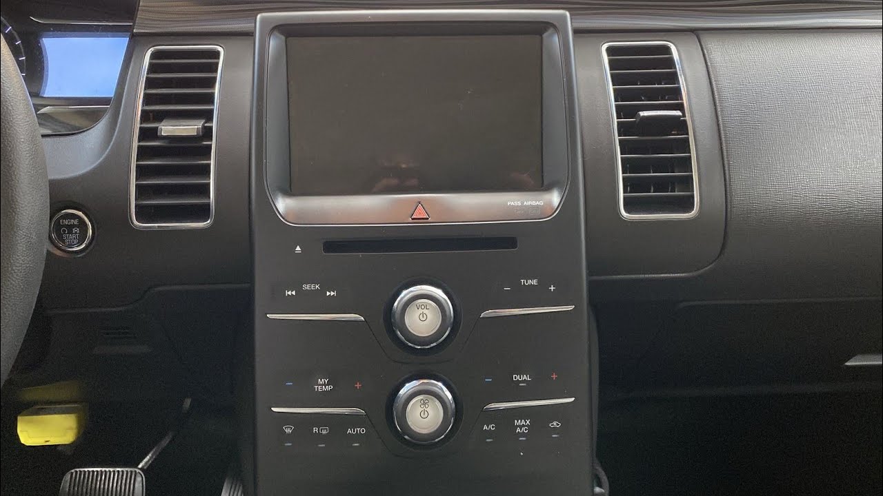 Снятие радиоприемника и экрана Ford Flex 2014 (ACM)