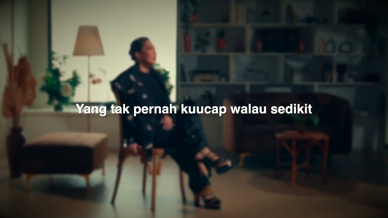 Senja Berwarna - Santi Danametta (Official Lyric Video)