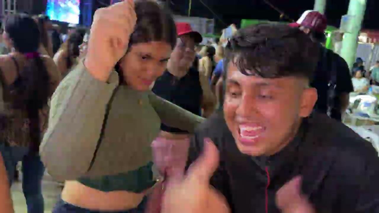 El currupa, Haz lo tuyo, Haciendo feo · Bertín y Su Condesa (En vivo Río Grande)