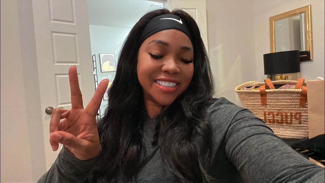 Gina Jyneen is live!