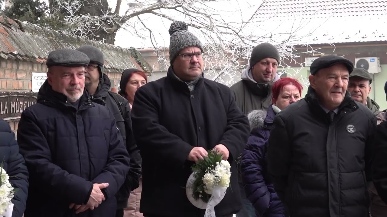 Felavatták Péter László emléktábláját