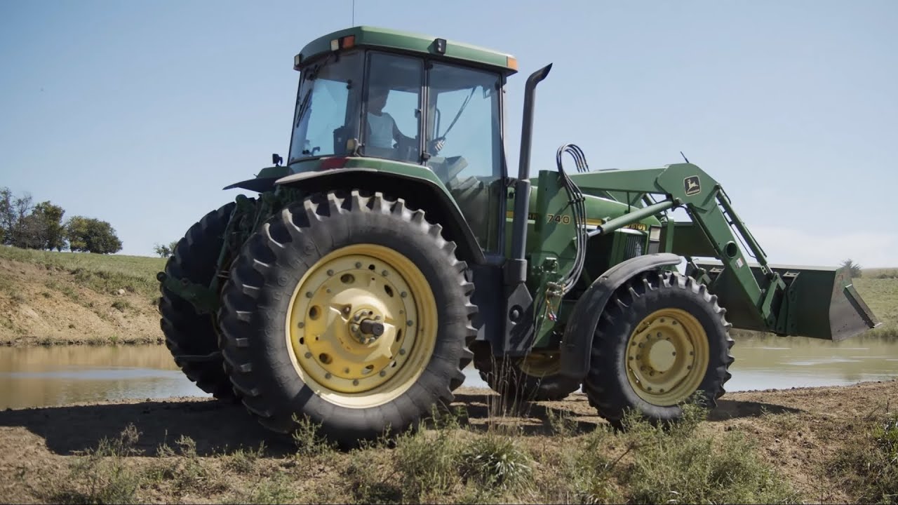Repairing a Dangerously Narrow Pond Dam With The John Deere 7610