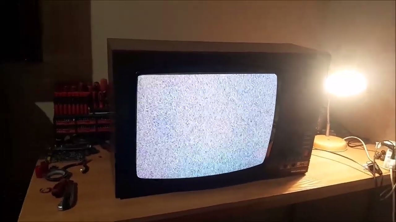 Telewizor Unitra Venus z wystawek - mała naprawa i uruchomienie