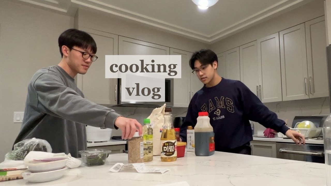 music students attempt cooking *gone HORRIBLY mediocre* (spicy cold noodles w/ porkbelly)