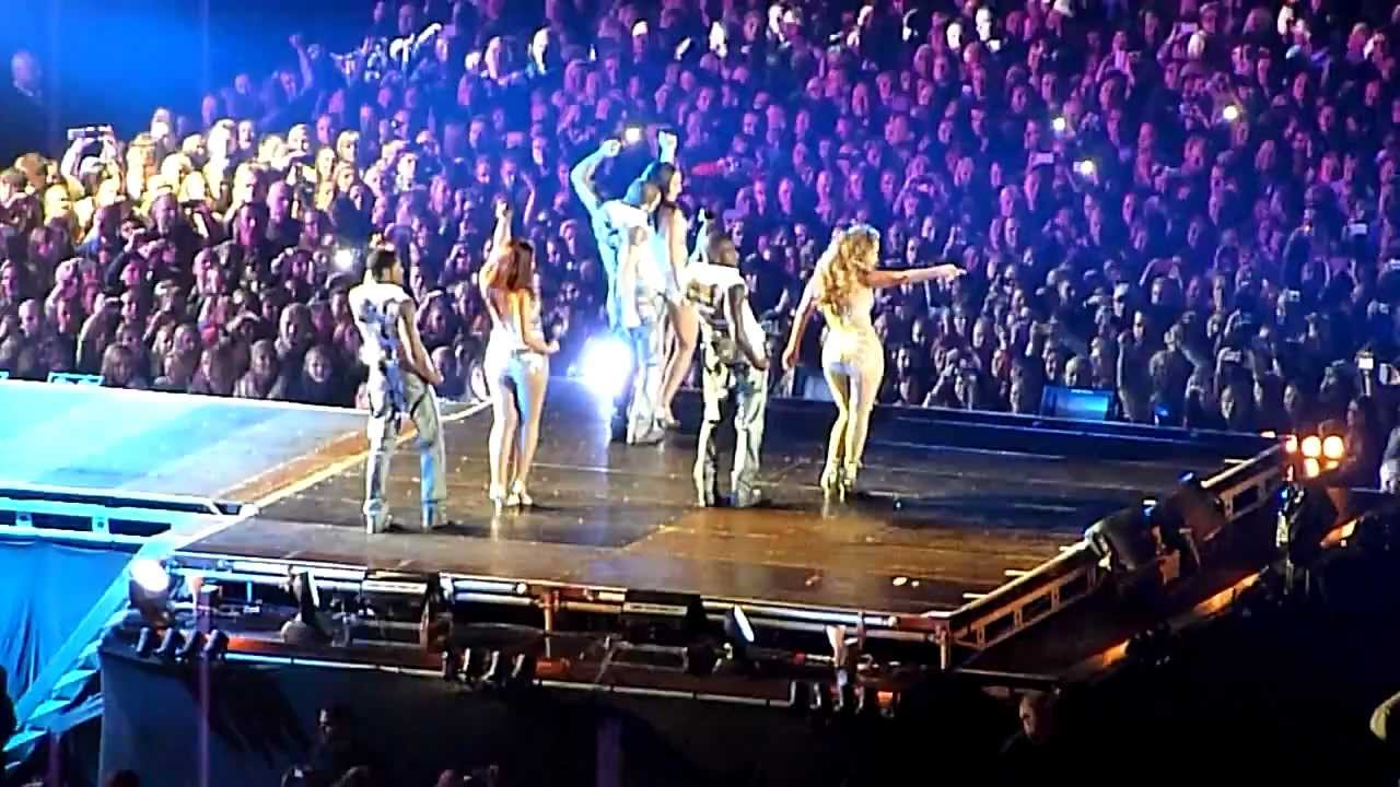 Jennifer Lopez - I'm Into You / Waiting For Tonight LIVE HD ( 27.09.2012 - Poland Gdansk )