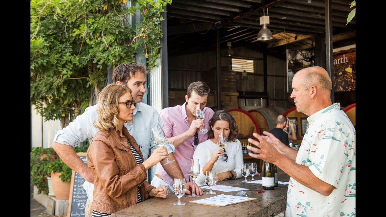 Mudgee Region Tourism - Let's Skip Town Together