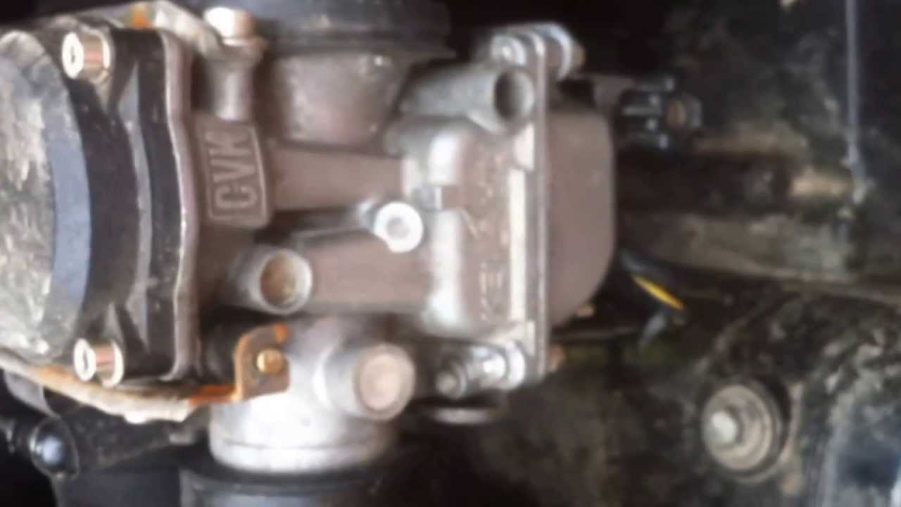 Démontage rampe de carbu ZR7