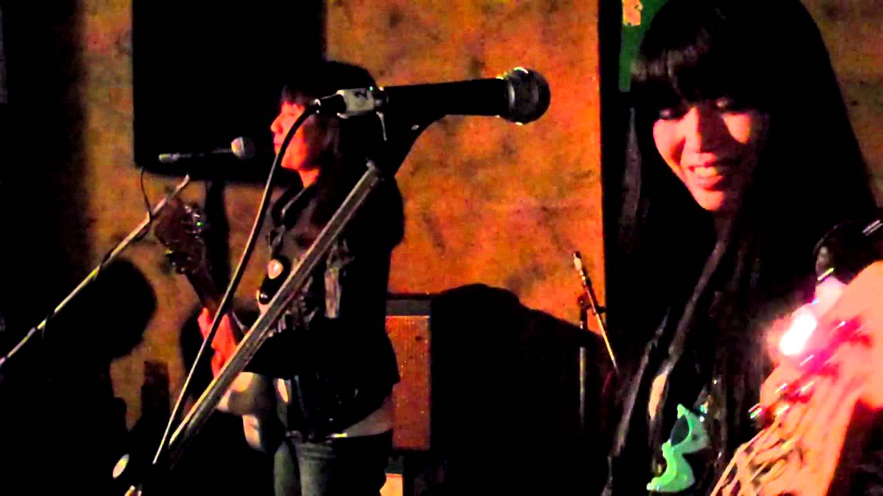 Osaka Ramones  大阪ラモーンズ (Shonen Knife) 