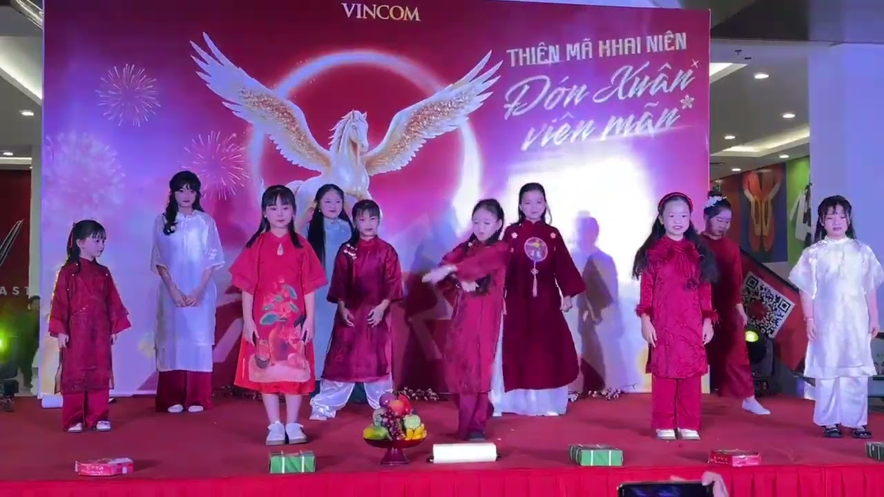 Tết ơi tết à CLB Ngôi Sao Nhật Thư