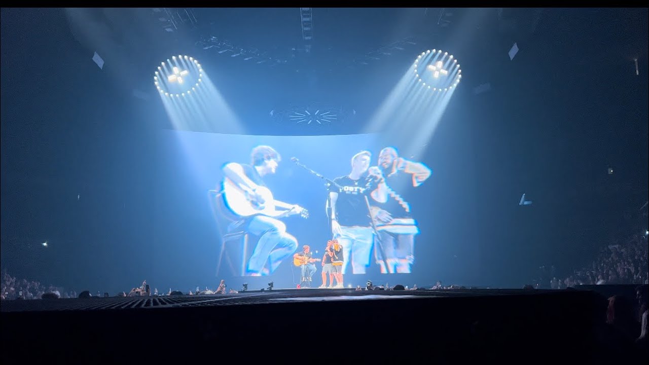 Post Malone - Stay - with fans 9-28-22 Front Row Pittsburgh, PA Twelve Carat Tour