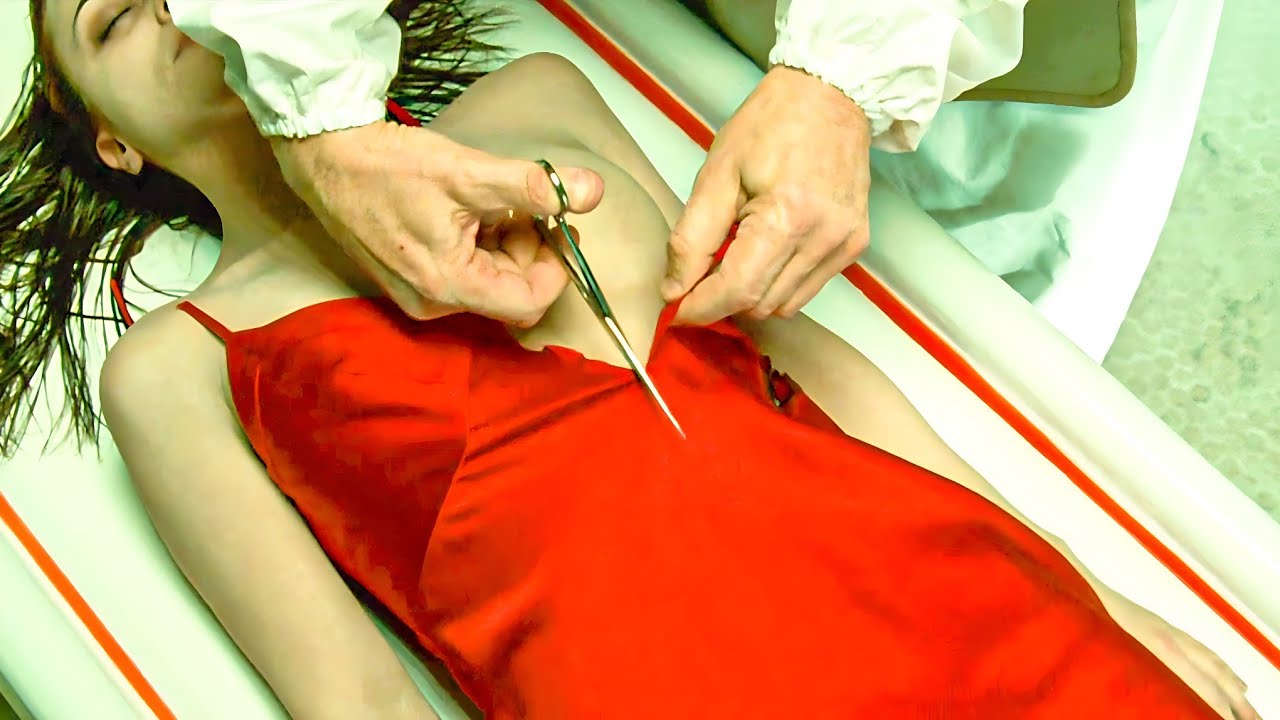 After Life (2009) Movie/Film Explained in Hindi | De@d Body Ki Sabse Darawani Kahani
