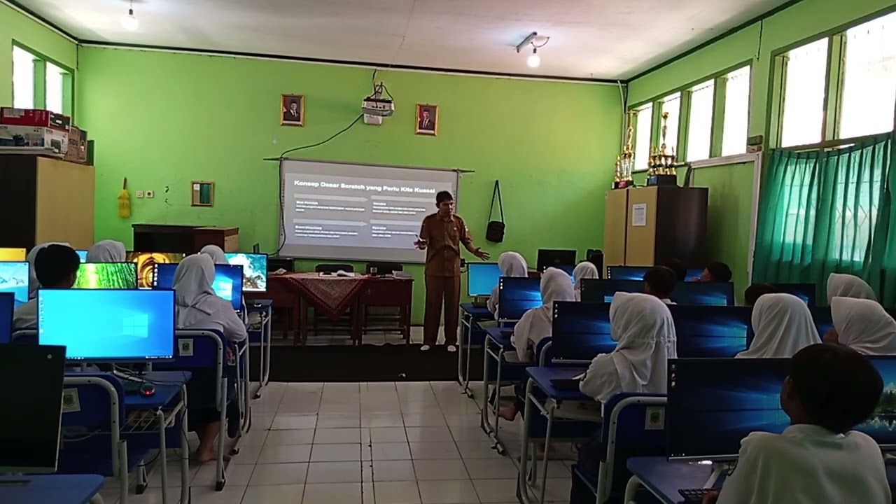 Bepikir Komputasional dan Penerapan Koding dengan Scratch