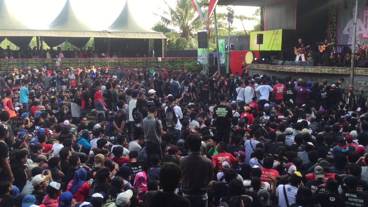 Perahu Rafly KanDe Feat Iwan Fals
