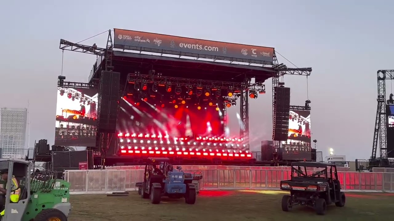 3 escenarios, festival  Wonderfront 2024