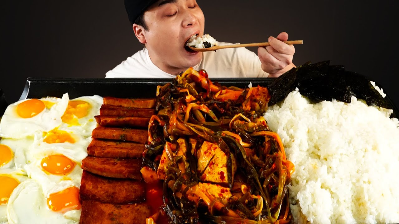 밥이 술술 들어가는 밥도둑 통삼겹파김치와 스팸, 계란후라이 먹방~!! 리얼사운드 ASMR Mukbang(Eating Show)