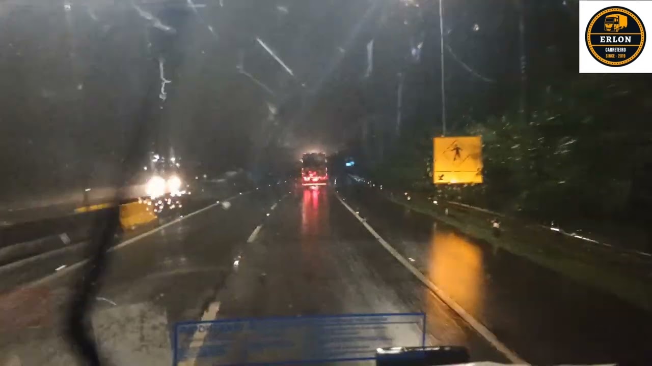 Saindo de Guarujá sentido Barueri Com muita chuva  no trecho