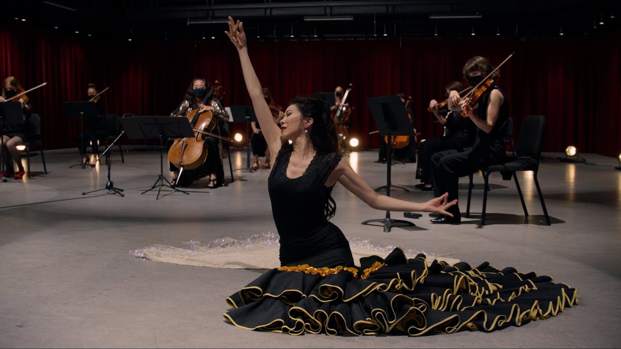 Mascarada - Alice Ping Yee Ho