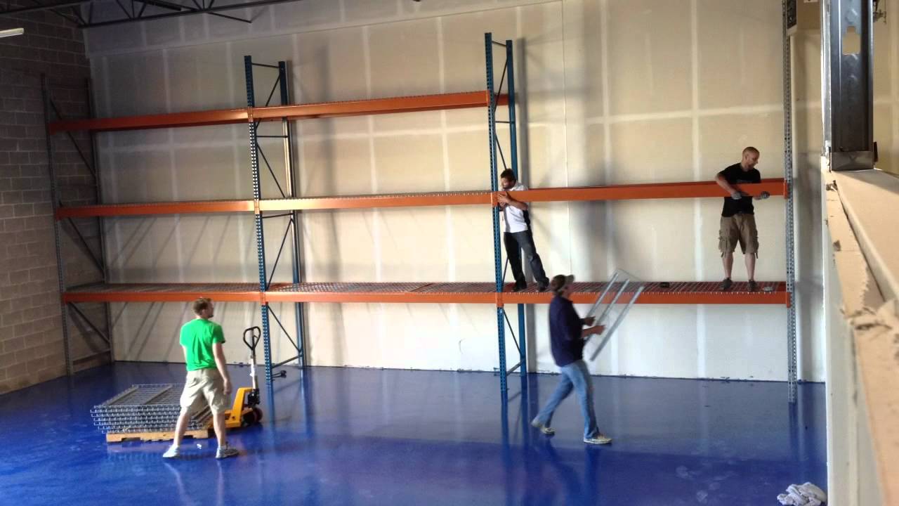 Time Lapse: Pallet Racking installation