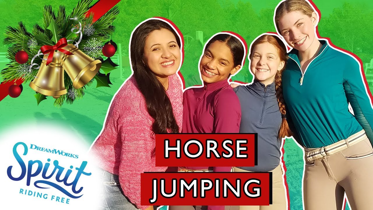 Holiday Horse Show Jumping! | THAT'S THE SPIRIT