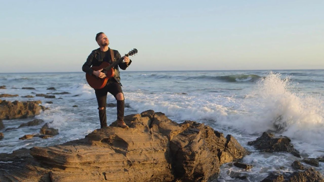 Travis Williams - Roses in the Rain (Official Music Video)