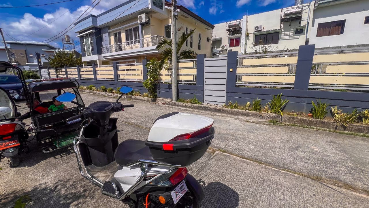 4 Bedroom house at Monterosa Subdivision for rent Iloilo City