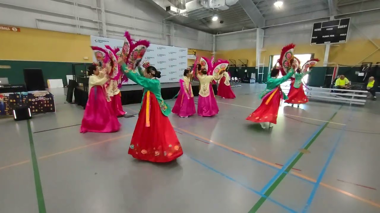 Korean Traditional Fan Dance 