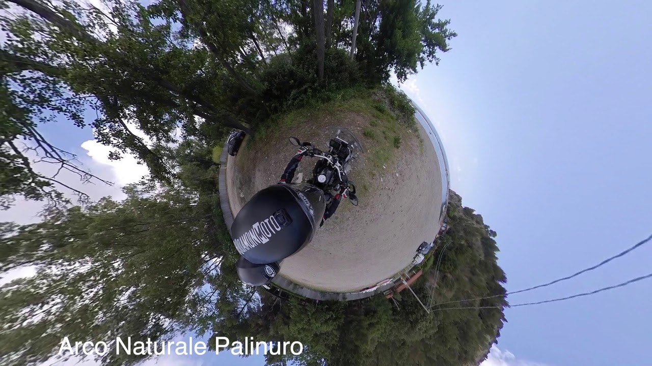 In moto sulla Strada panoramica Cilento