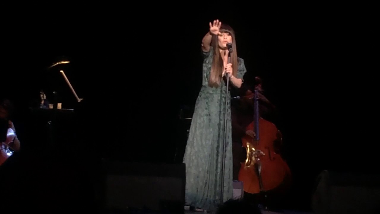 Léa Michele - Run To You Live (San Francisco)
